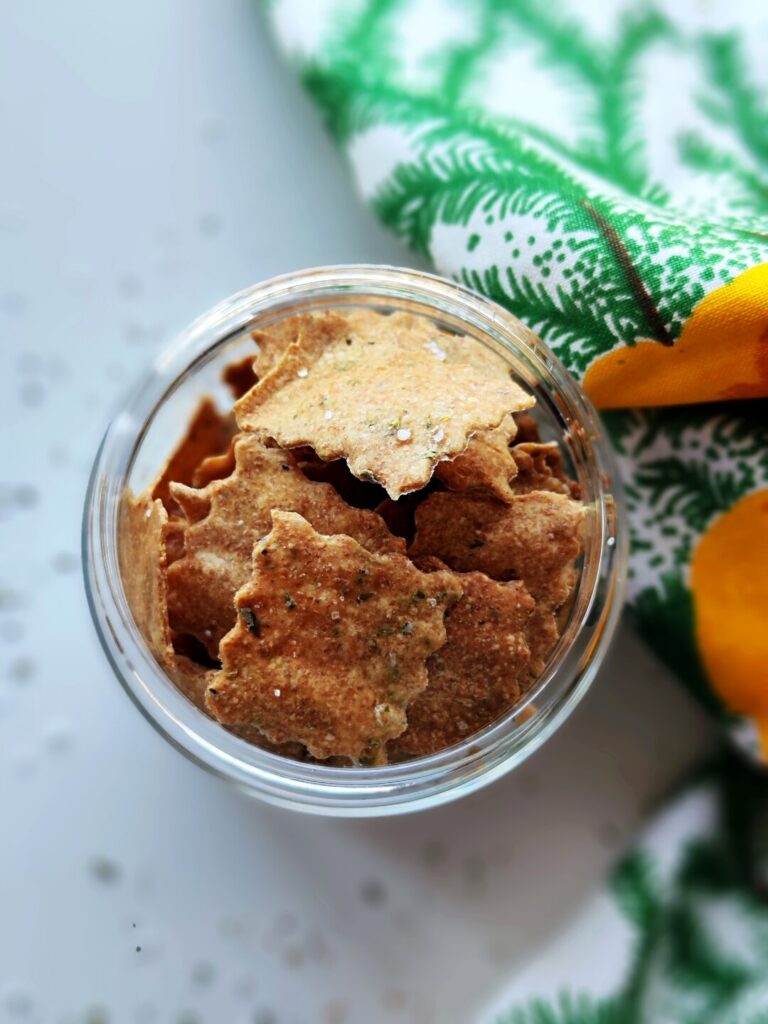 TRAŠKŪS RAUGO KREKERIAI │Duona, Užkandžiai, Veganiški